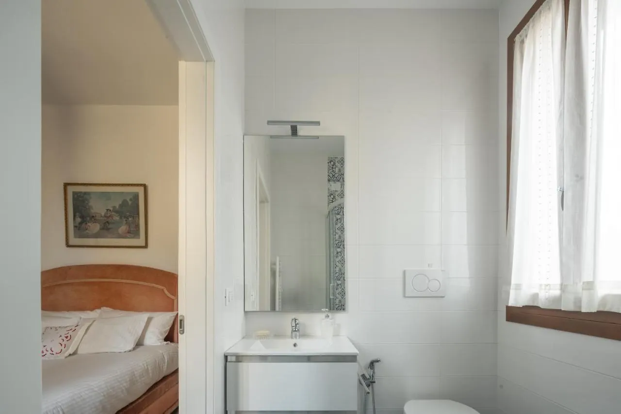 Tiepolo Apartment In The Biennale District R&R Venice