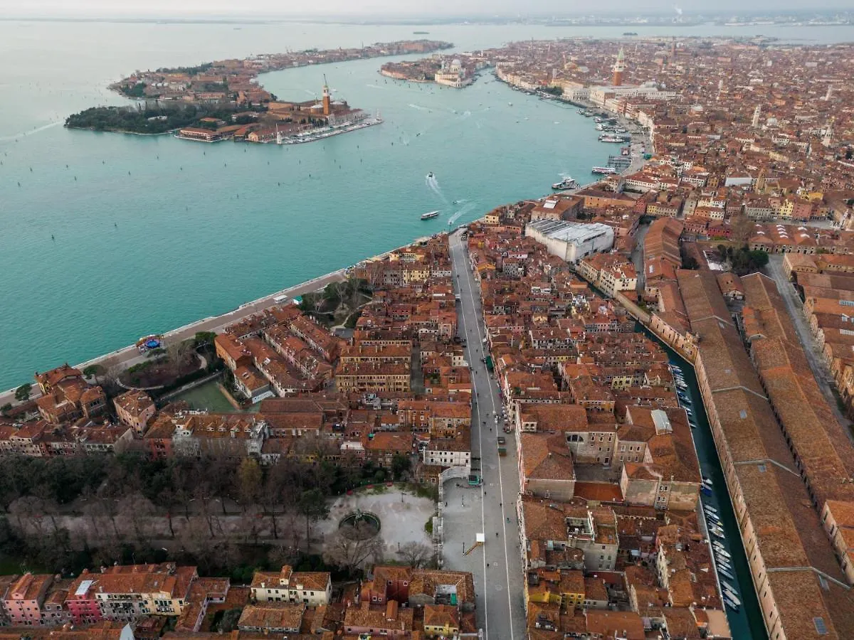 Tiepolo Apartment In The Biennale District R&R Venice