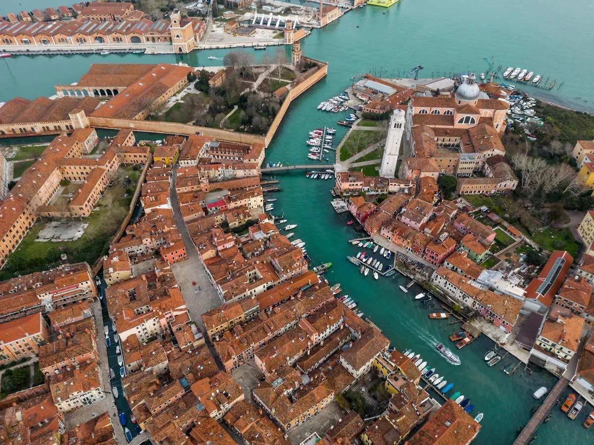 Tiepolo Apartment In The Biennale District R&R Venice Italy