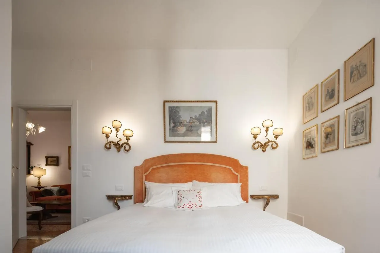 Tiepolo Apartment In The Biennale District R&R Venice