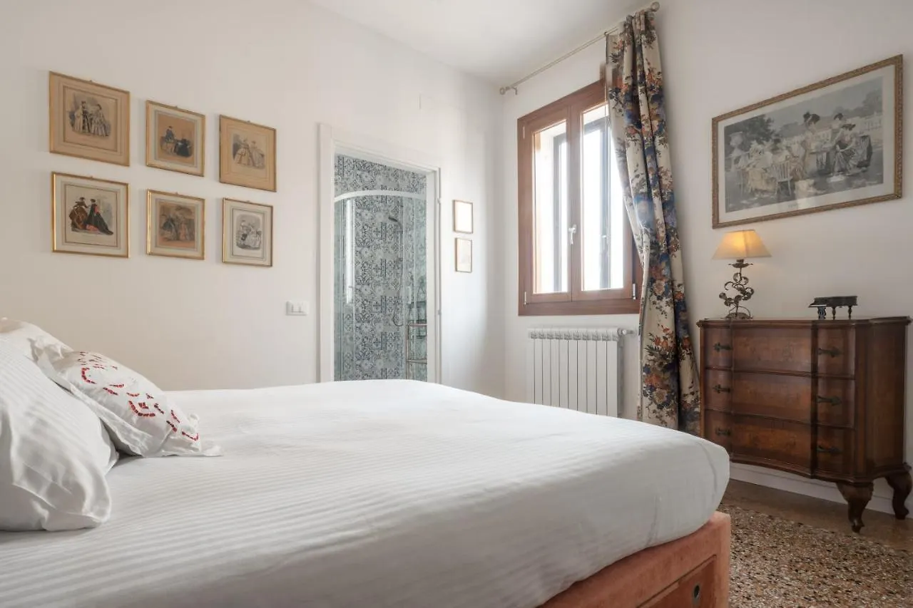 Tiepolo Apartment In The Biennale District R&R Venice